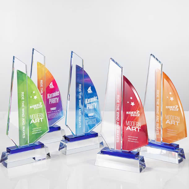 Cúp Thuyền Thành Tựu