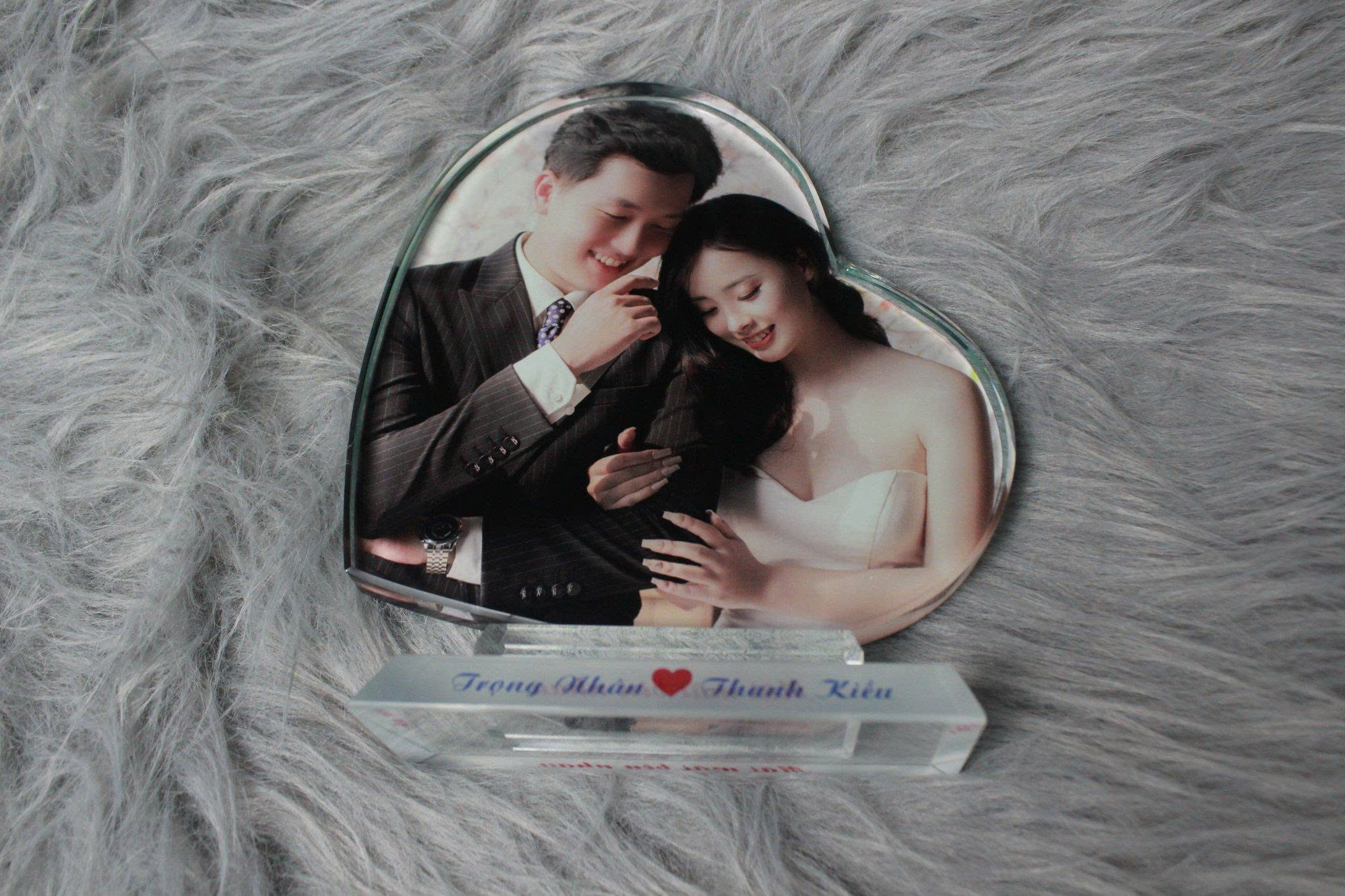 Cúp pha lê trái tim in ảnh theo yêu cầu